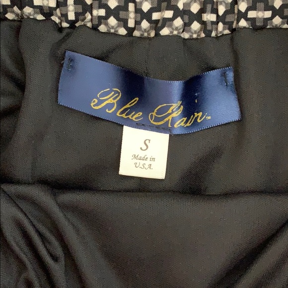 Patterned skirt - Picture 3 of 3